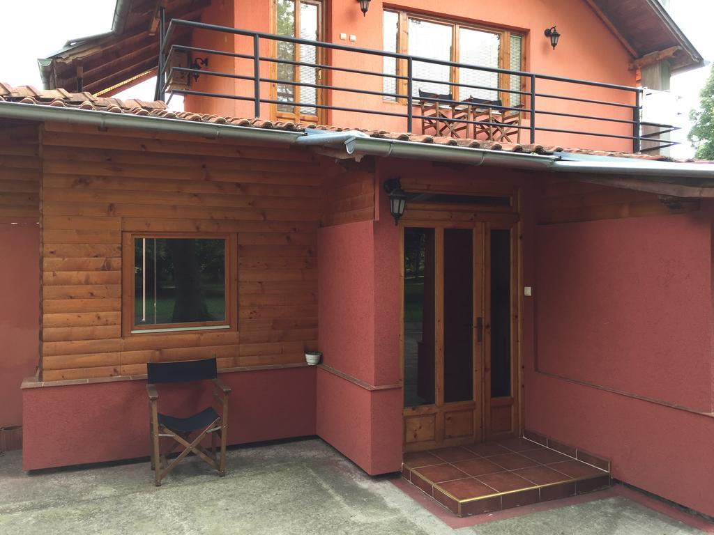 S' Centro - Park Apartments Kraljevo Bagian luar foto